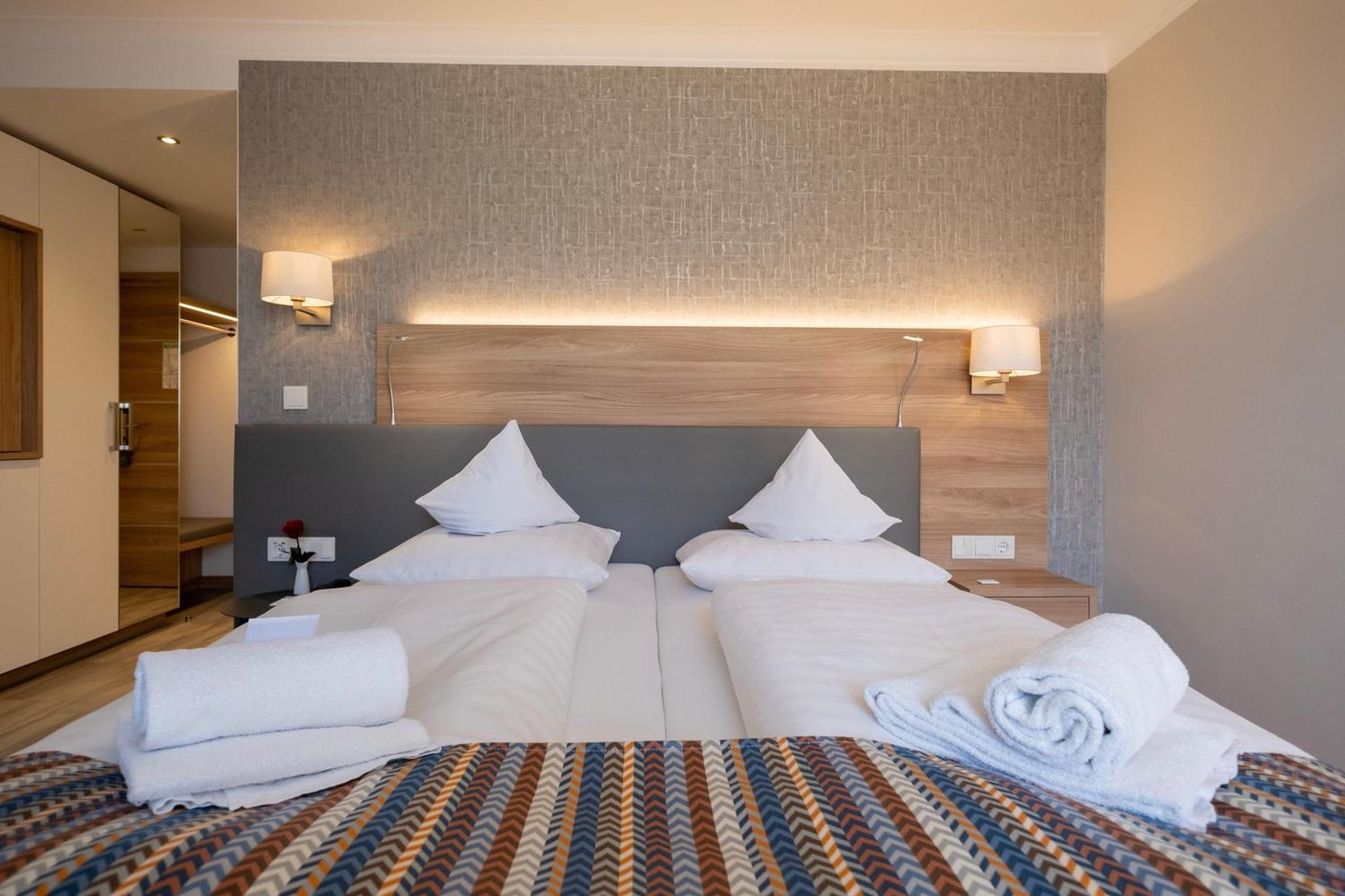 Standard Doppelzimmer mit Balkon